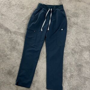 Figs high waisted bottoms navy blue size xs